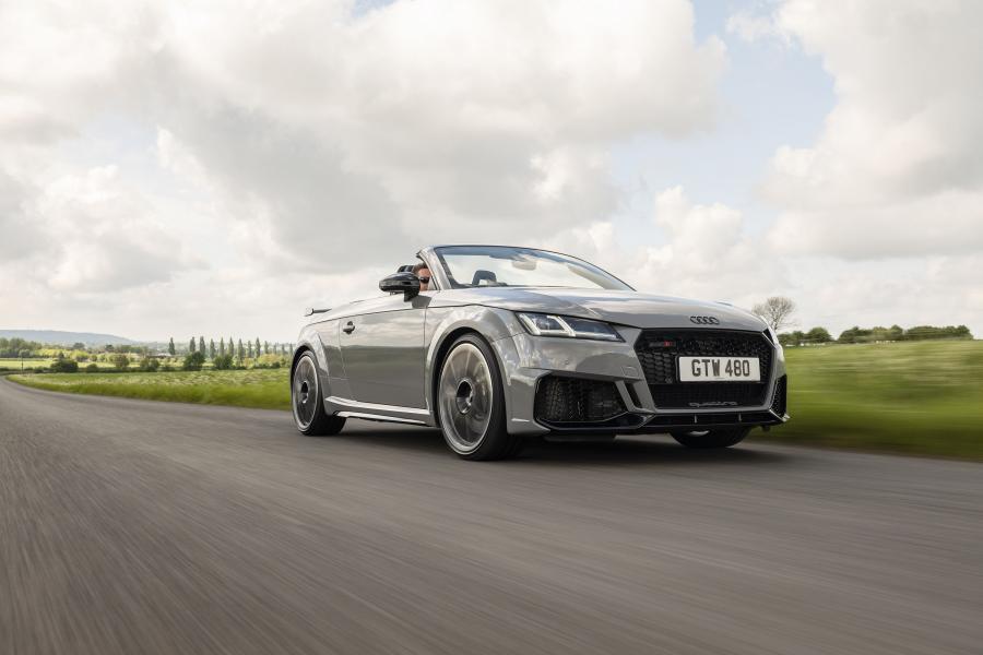  Audi TT RS Roadster (8S) 2019 года  (UK) (фото 8 из 36)